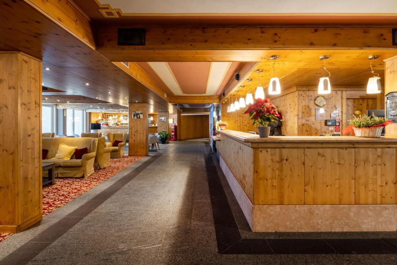Hotel Piandineve Tonalepas Buitenkant foto