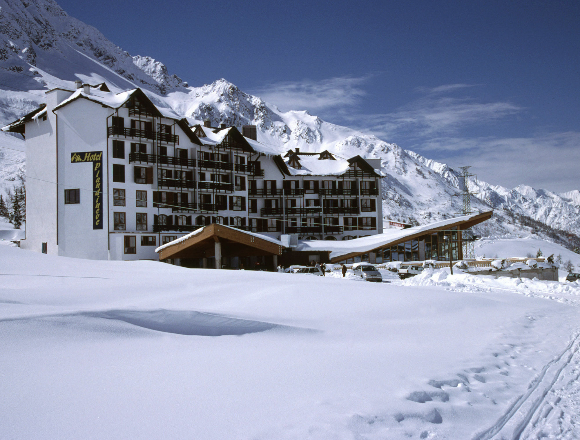 Hotel Piandineve Tonalepas Buitenkant foto